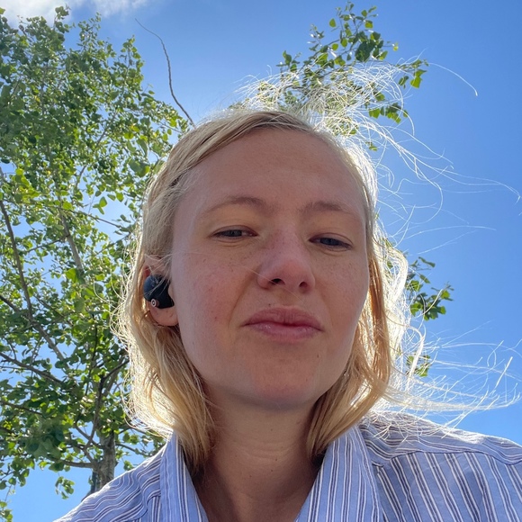 Meet your Posher, Hanna - Picture 1 of 1